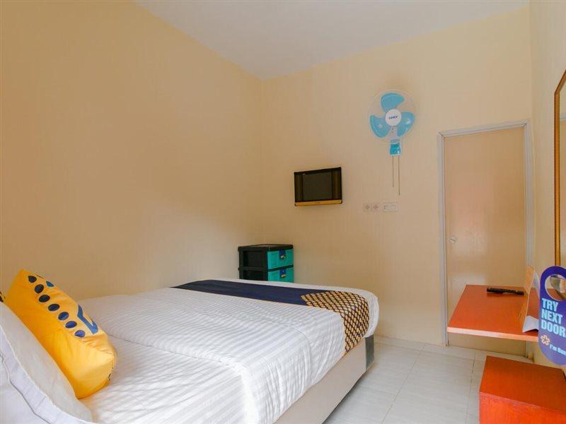 Ayu Homestay Syariah Sukabumi Extérieur photo