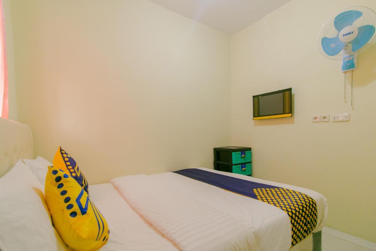Ayu Homestay Syariah Sukabumi Extérieur photo