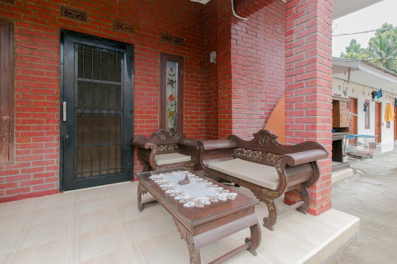 Ayu Homestay Syariah Sukabumi Extérieur photo