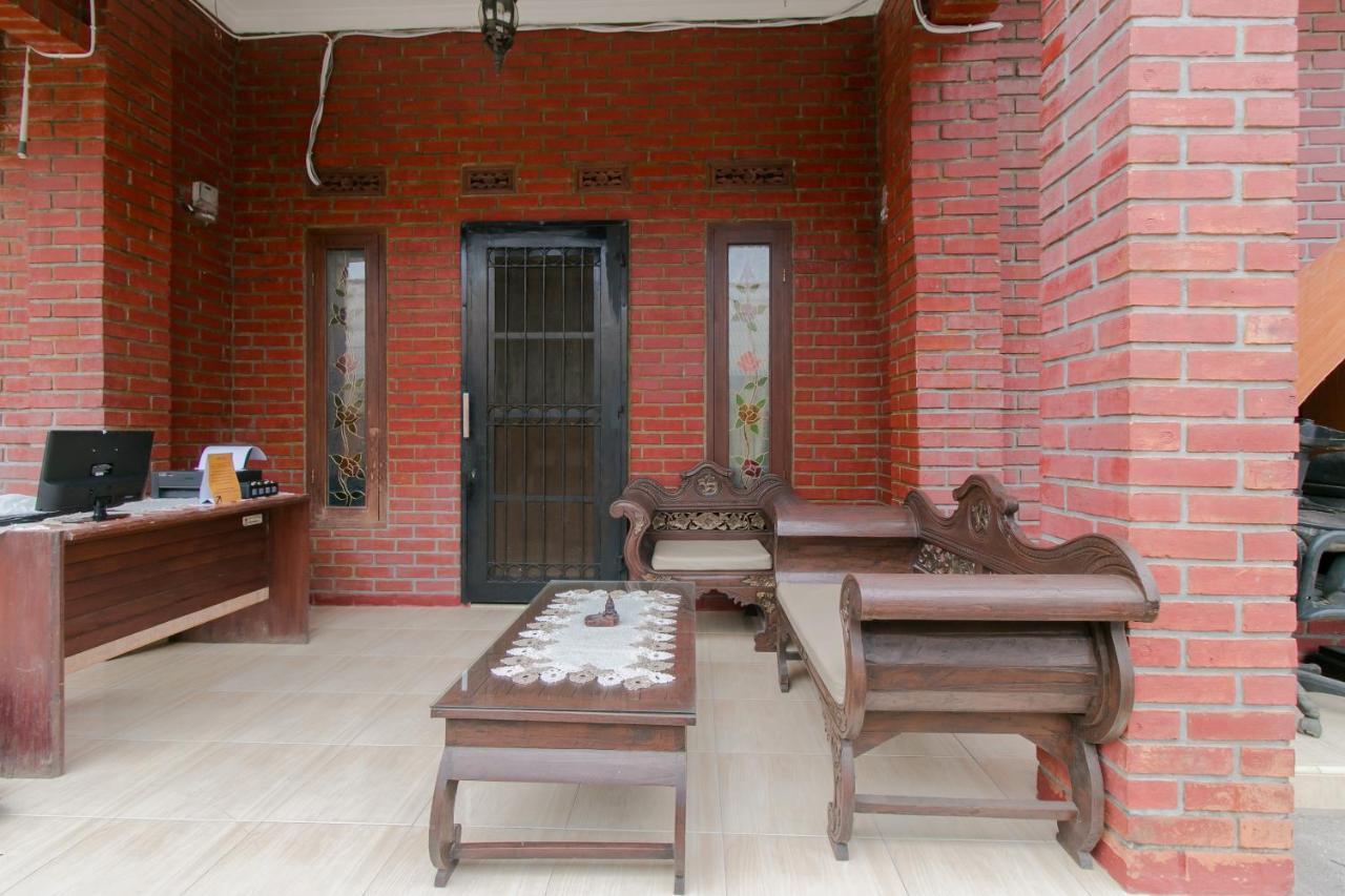 Ayu Homestay Syariah Sukabumi Extérieur photo